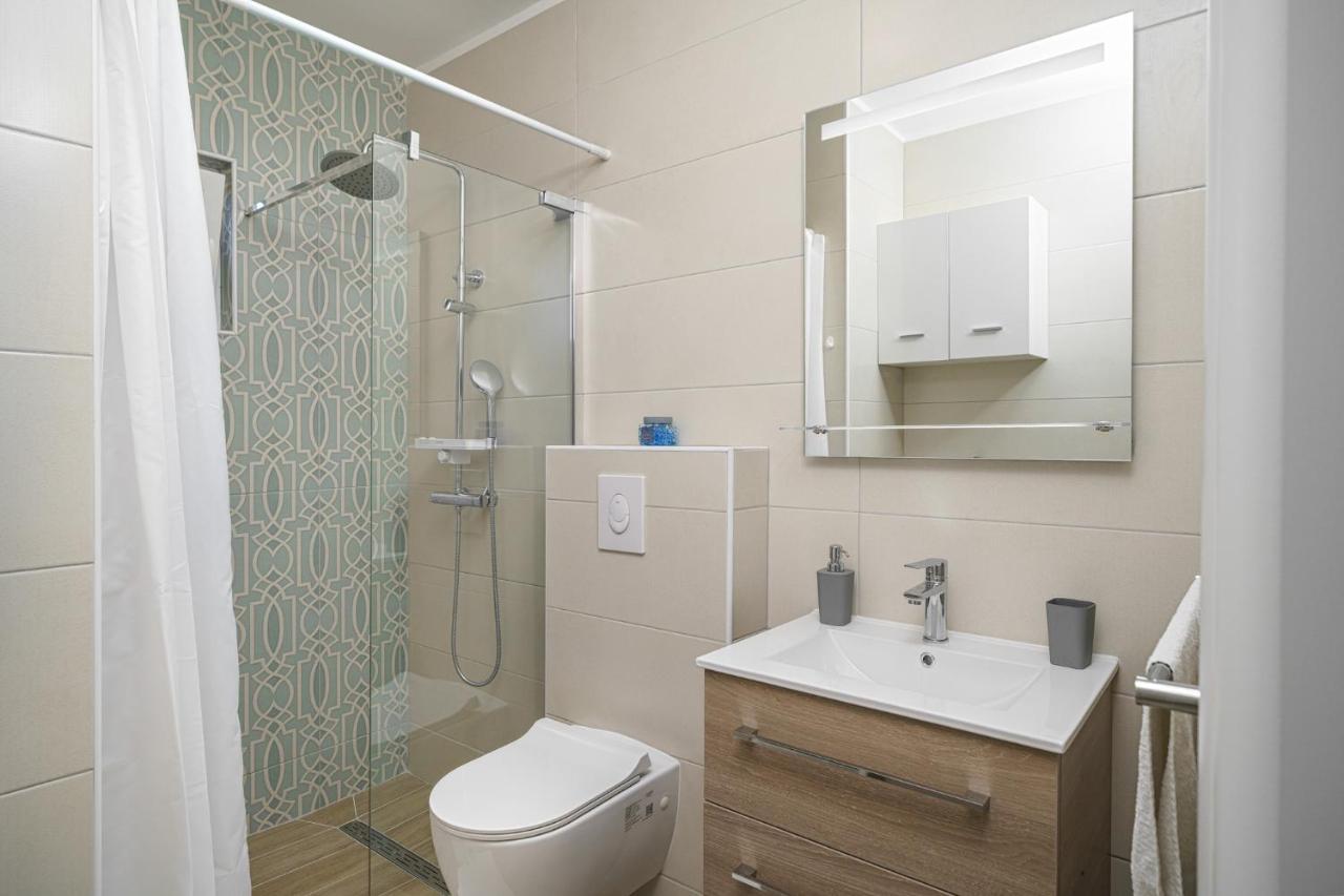 Your Private Summer House Vodice Esterno foto